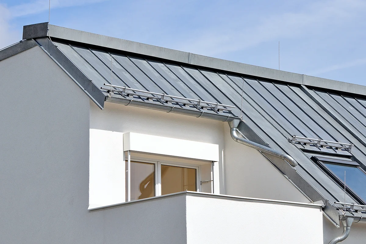 Blecharbeiten am Dach sowie Flaschner Arbeiten